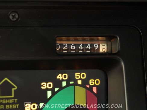 Used 1988 Chevrolet Corvette Convertible RWD image 38