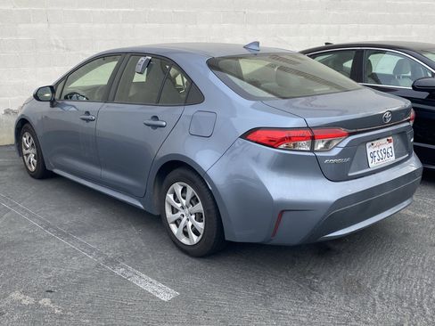 Used 2020 Toyota Corolla LE image 3