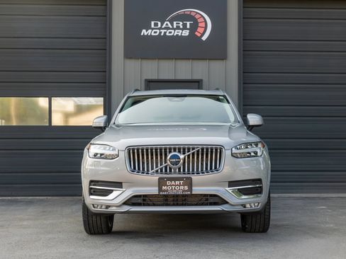 Used 2024 Volvo XC90 B6 Plus AWD/4WD image 2