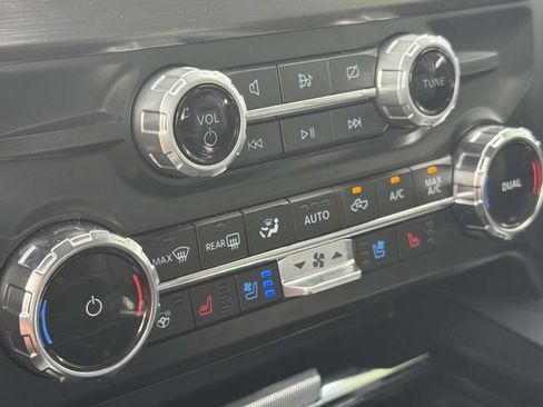 Certified 2024 Ford F250 Lariat AWD/4WD image 24