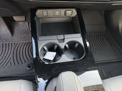 Used 2023 Toyota Prius LE image 28