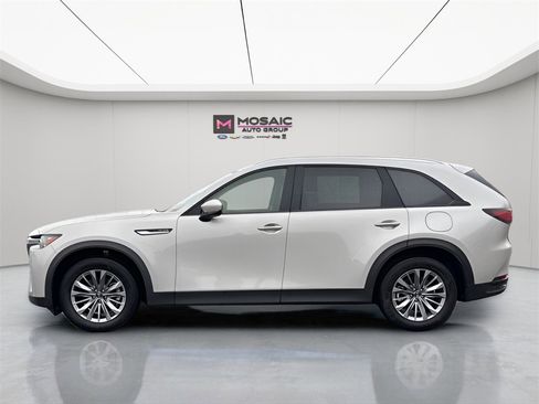 Used 2025 MAZDA CX-90 3.3 Turbo w/ Preferred Package image 4