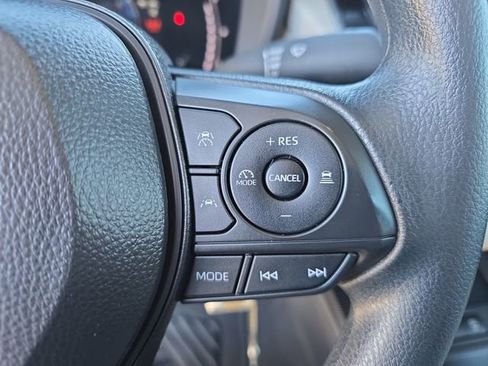 Used 2026 Toyota Corolla Cross L image 17