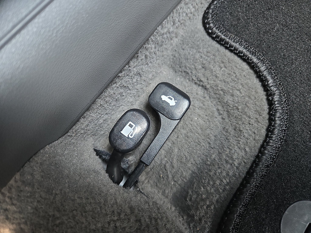 Certified 2025 Hyundai Elantra SEL FWD image 32