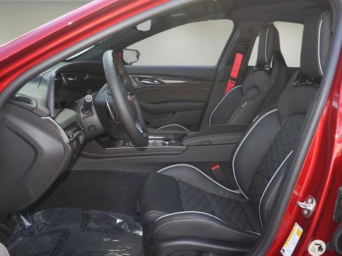 New 2026 Cadillac CT5 V image 12