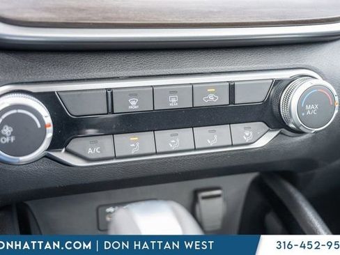 Used 2024 Nissan Altima 2.5 SV image 10