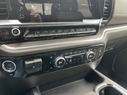 New 2026 GMC Sierra 1500 SLT w/ SLT Premium Plus Package AWD/4WD image 11