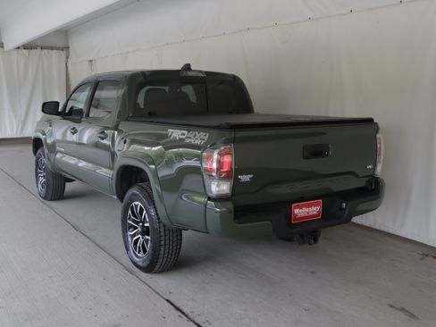 Used 2021 Toyota Tacoma TRD Sport w/ Technology Package AWD/4WD image 25
