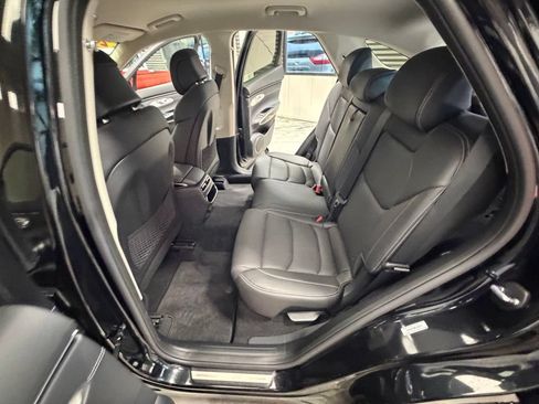 Used 2025 Genesis GV70 2.5T AWD/4WD image 55