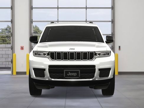 New 2025 Jeep Grand Cherokee L Laredo w/ Trailer Tow Package AWD/4WD image 5