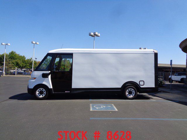 Used 2023 Chevrolet Brightdrop 600 w/ Active Safety Package 2 AWD/4WD image 2