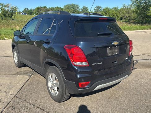 Used 2022 Chevrolet Trax LT w/ Driver Confidence Package AWD/4WD image 3