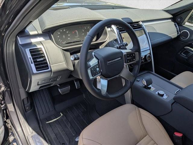 New 2026 Land Rover Discovery Limited Edition AWD/4WD image 3