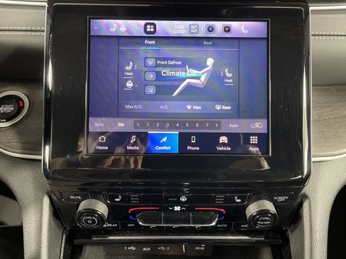 Used 2022 Jeep Grand Cherokee L Limited image 25