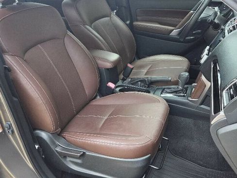 Used 2018 Subaru Forester 2.5i Touring w/ Popular Package #2 AWD/4WD image 22