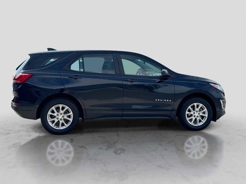 Used 2020 Chevrolet Equinox LS AWD/4WD image 7