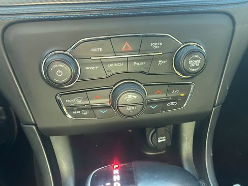 Used 2020 Dodge Charger SRT Hellcat w/ Harman/Kardon Audio Group image 22