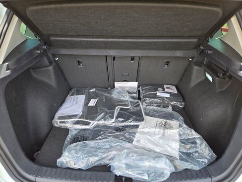 Certified 2025 Volkswagen Taos S AWD/4WD image 11