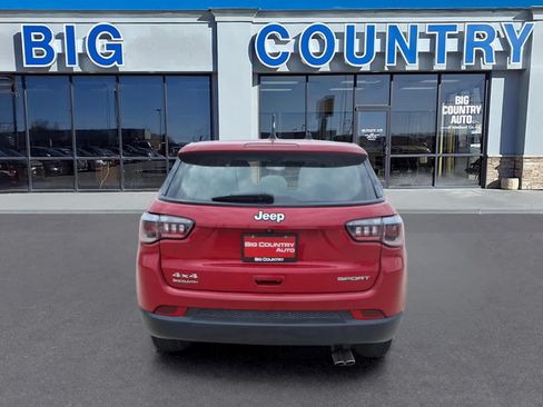 Used 2019 Jeep Compass Sport AWD/4WD image 6