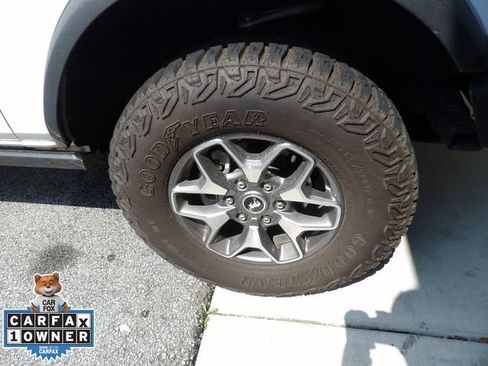 Used 2025 Ford Bronco Badlands AWD/4WD image 17