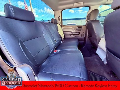 Used 2018 Chevrolet Silverado 1500 Custom w/ Custom Value Package image 11