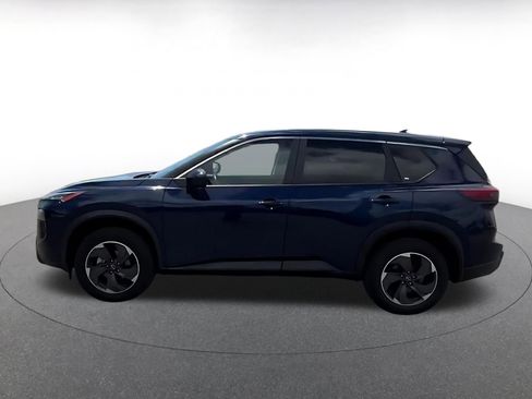 Used 2025 Nissan Rogue SV AWD/4WD image 8