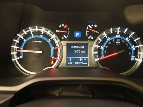 Used 2014 Toyota 4Runner Limited RWD image 10