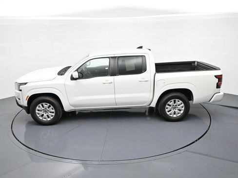 Used 2023 Nissan Frontier SV w/ Technology Package RWD image 22