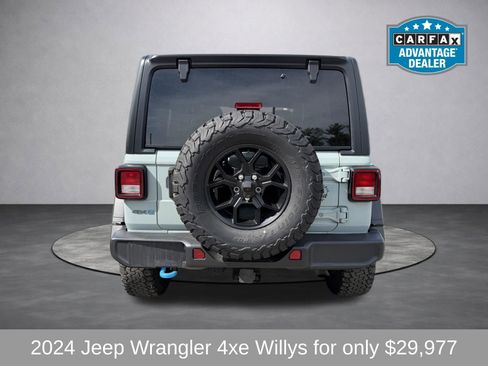 Used 2024 Jeep Wrangler Unlimited AWD/4WD image 2