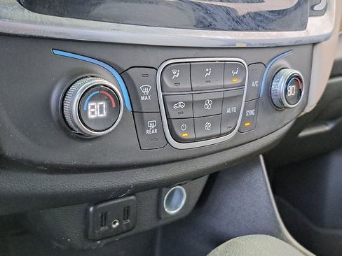 Used 2024 Chevrolet Traverse LS w/ Safety Package image 17