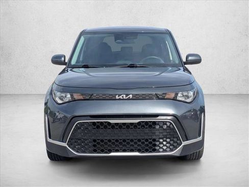 Used 2023 Kia Soul LX w/ LX Technology Package FWD image 2