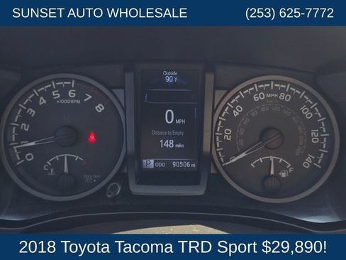 Used 2018 Toyota Tacoma TRD Sport AWD/4WD image 28