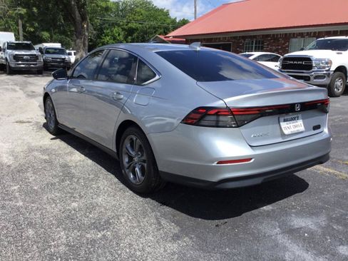 Used 2023 Honda Accord EX image 4