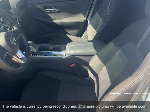 Used 2025 Nissan Sentra SV w/ Trunk Package FWD image 11