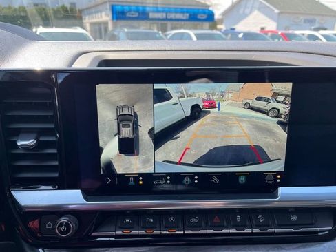 Used 2023 Chevrolet Silverado 1500 LTZ w/ LTZ Premium Package image 15