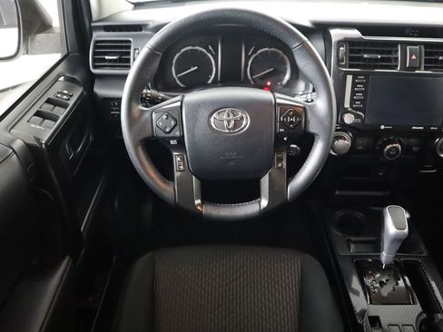 Used 2021 Toyota 4Runner TRD Off-Road image 10