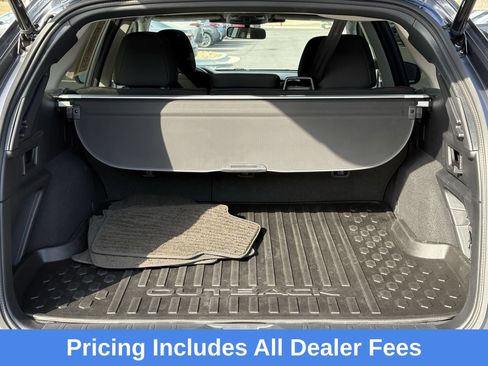 Used 2025 Subaru Outback Premium AWD/4WD image 12