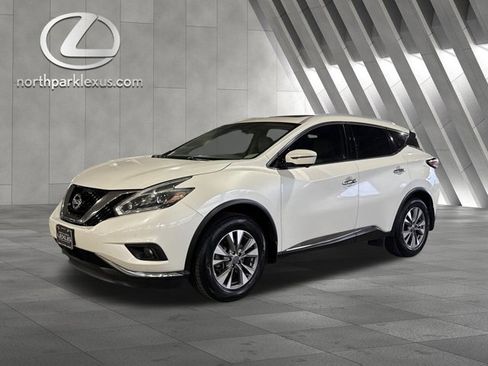 Used 2018 Nissan Murano SL w/ Moonroof Package image 3