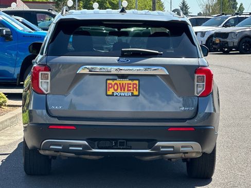Used 2023 Ford Explorer XLT w/ Equipment Group 202A AWD/4WD image 5