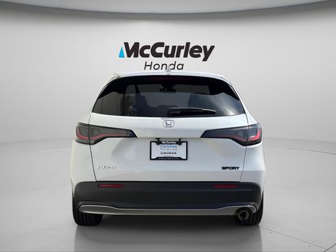 Certified 2025 Honda HR-V Sport image 4