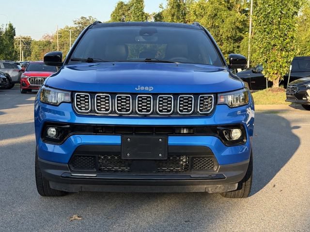 Used 2025 Jeep Compass Limited AWD/4WD image 5