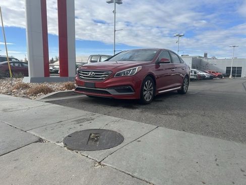 Used 2017 Hyundai Sonata Sport w/ Value Edition Package 02 image 2