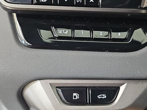 Used 2025 Lexus RX 350 Premium Plus w/ Convenience Package AWD/4WD image 25