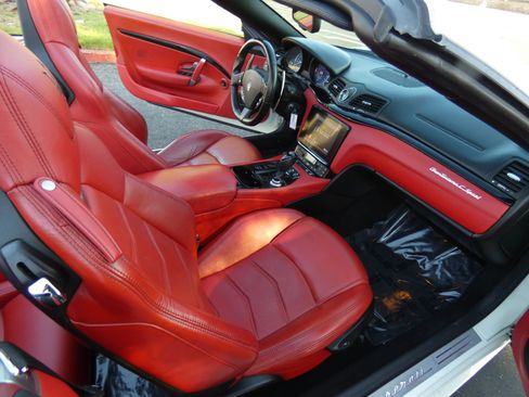 Used 2019 Maserati GranTurismo Sport image 25