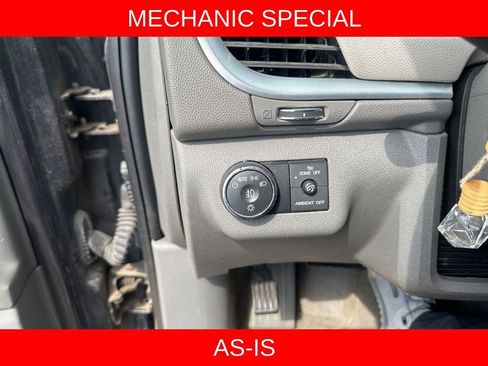 Used 2014 Chevrolet Traverse LT image 12