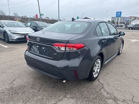 Used 2025 Toyota Corolla LE image 7