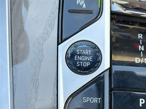 Used 2023 BMW X7 xDrive40i w/ Executive Package image 39