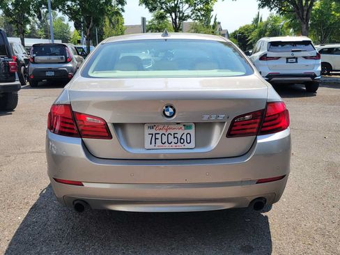 Used 2011 BMW 535i Sedan RWD image 4