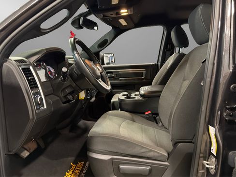 Used 2022 RAM 1500 Warlock AWD/4WD image 17