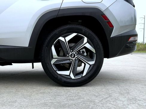 Certified 2024 Hyundai Tucson Limited AWD/4WD image 23